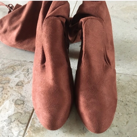 Suede Over The Knee Boots - Picture 5 of 8